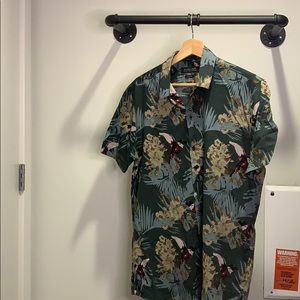Medium Men's Zara Floral Shirt